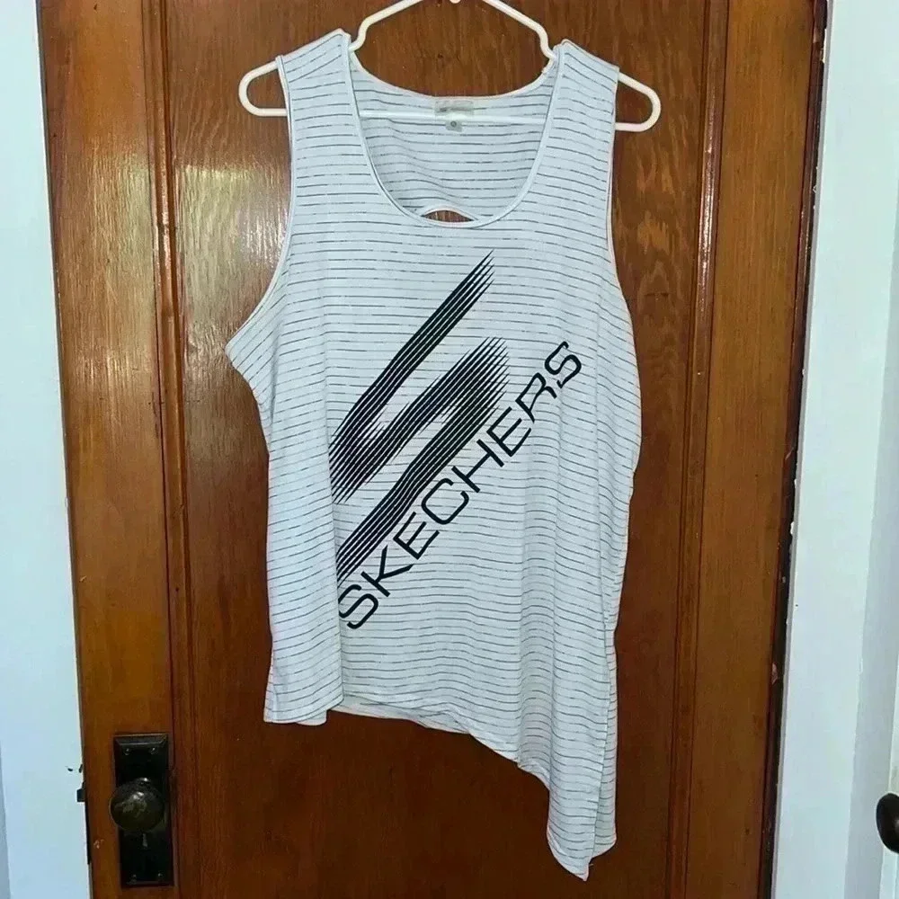 Skechers Women’s Sleeveless Printed Tank Top A917